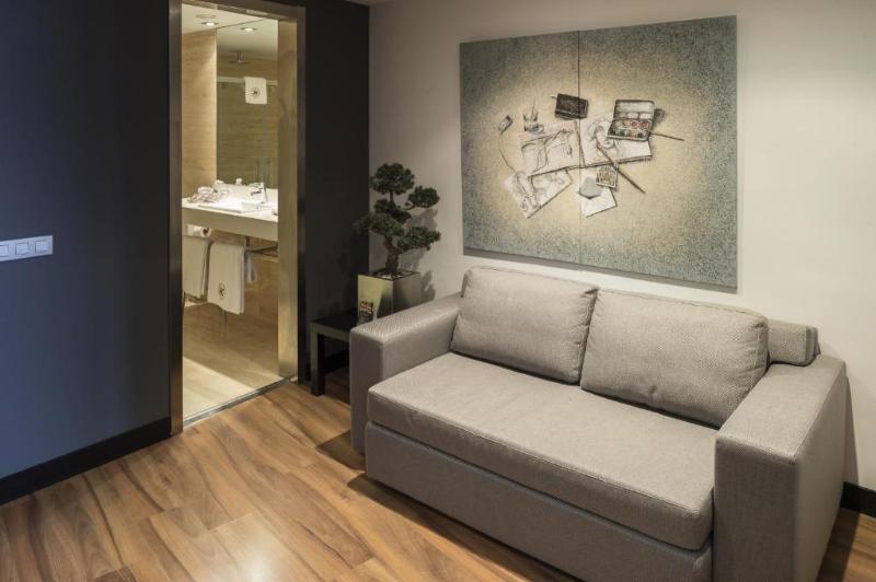 Stay in style at Catalonia Catedral