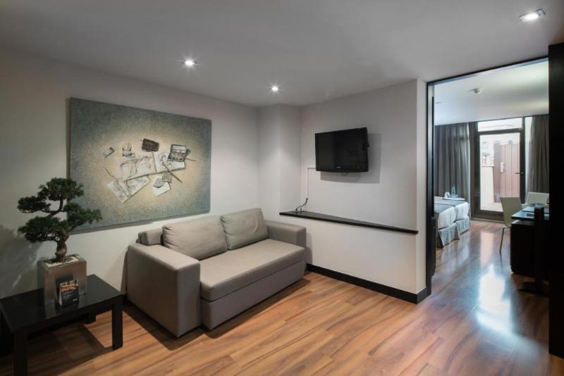 Stay in style at Catalonia Catedral