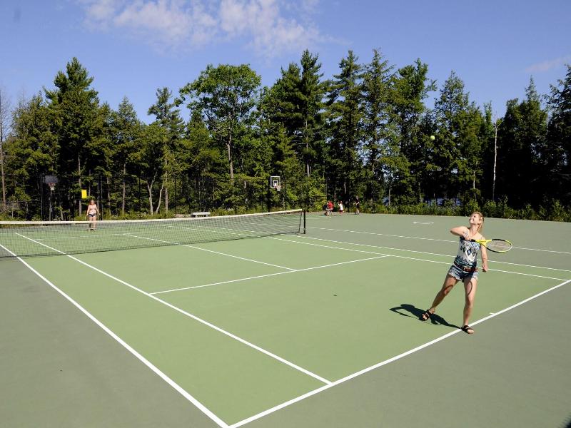 Delta Rocky Crest Resort image