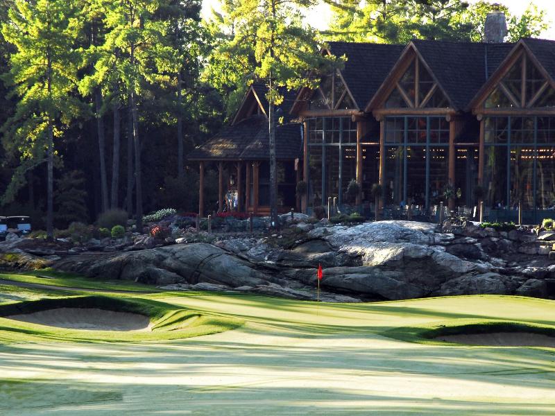 Delta Rocky Crest Resort image