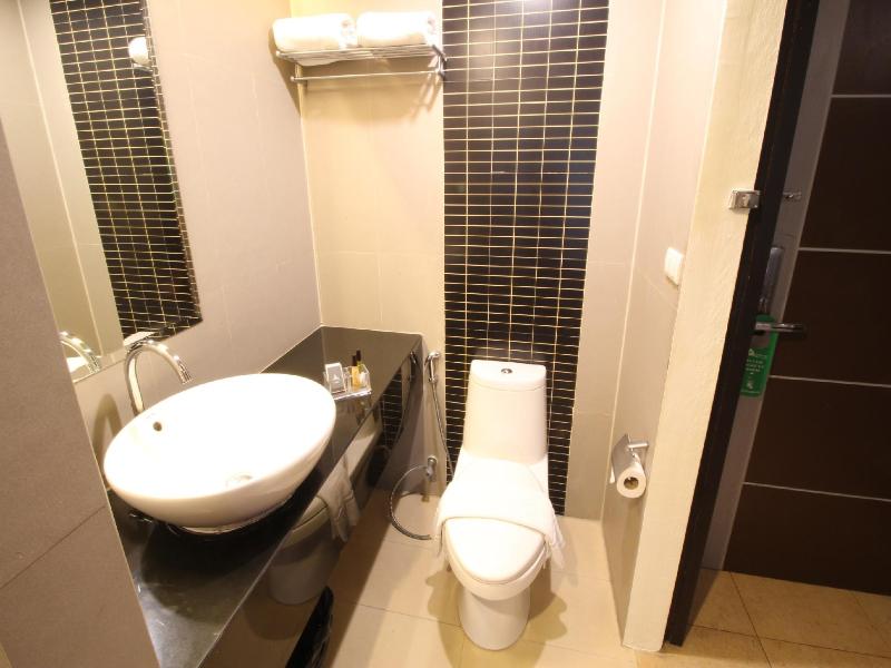 Skydome Resotel image