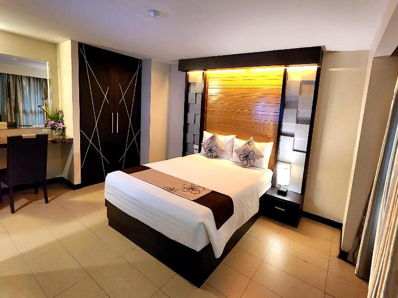 Skydome Resotel image