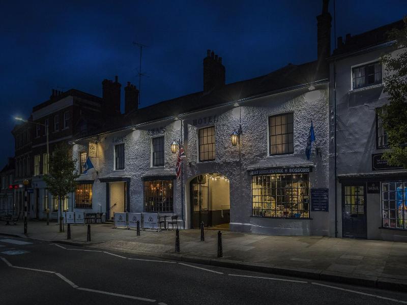 Three Swans Hotel image