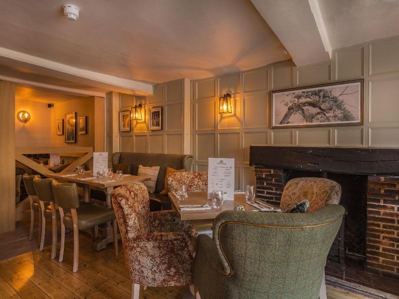 Three Swans Hotel image
