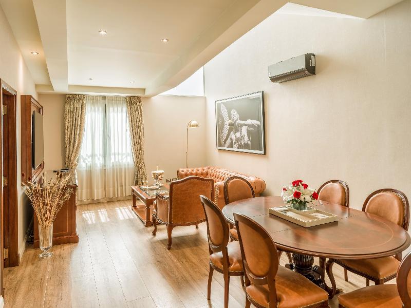 Melia Recoleta Plaza image