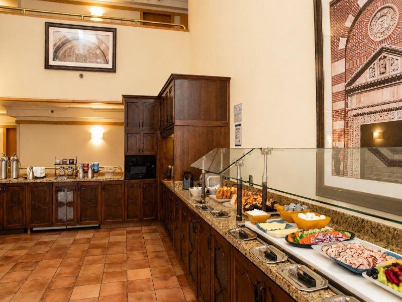 The Inn At Ucla image