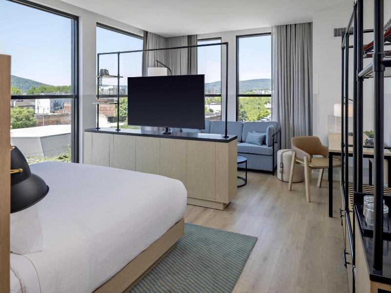 Caption By Hyatt Chattanooga Downtown image