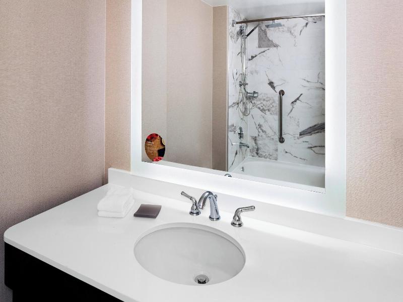 Westin Savannah Harbor Golf Resort & Spa image