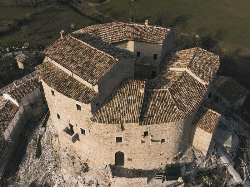 Castel Di Luco image