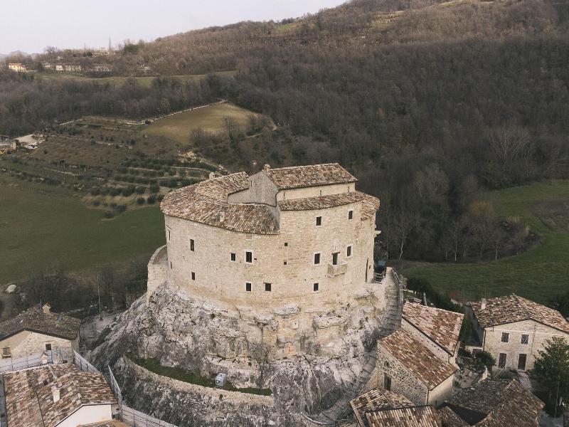 Castel Di Luco image