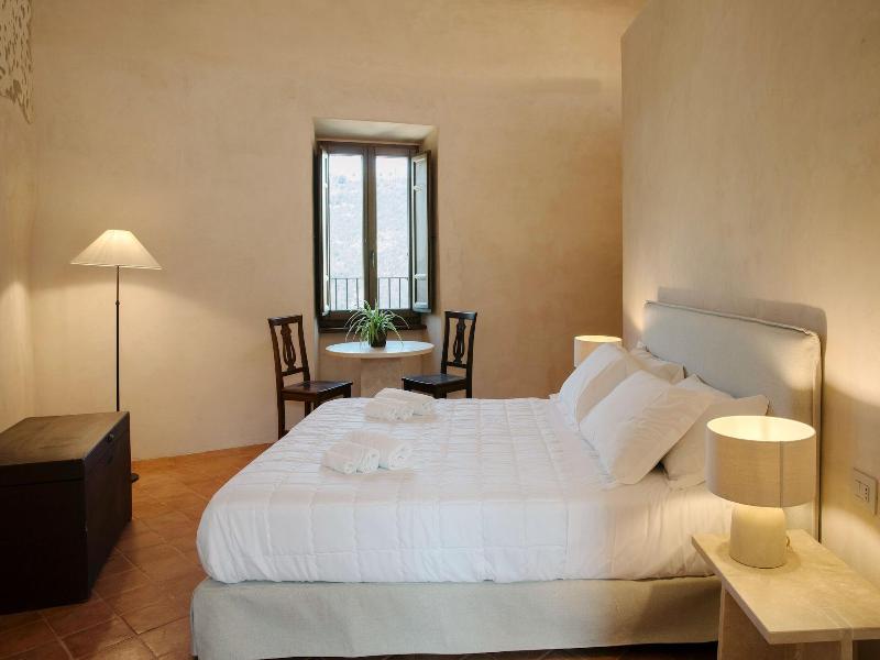 Castel Di Luco image