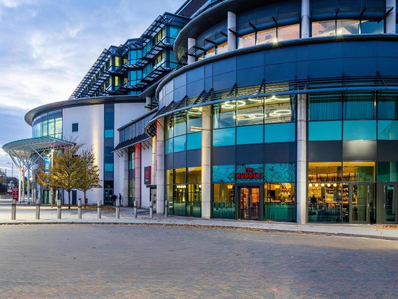 Radisson RED London Twickenham image
