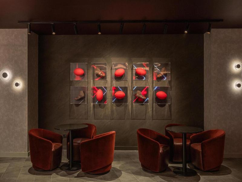 Radisson RED London Twickenham image