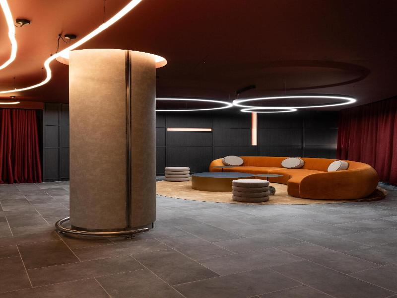 Radisson RED London Twickenham image