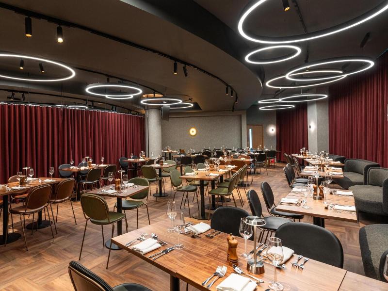 Radisson RED London Twickenham image