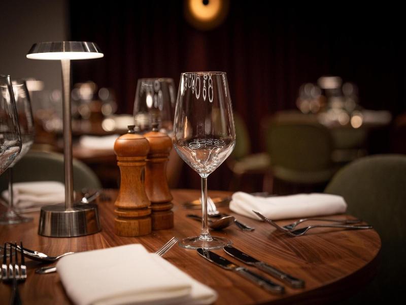 Radisson RED London Twickenham image