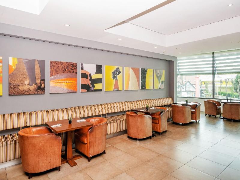 Radisson RED London Twickenham image