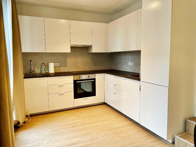 One Lux Stay Near Fashion District image