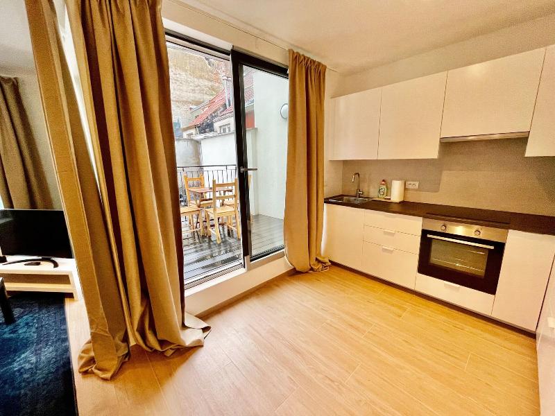 One Lux Stay Near Fashion District image