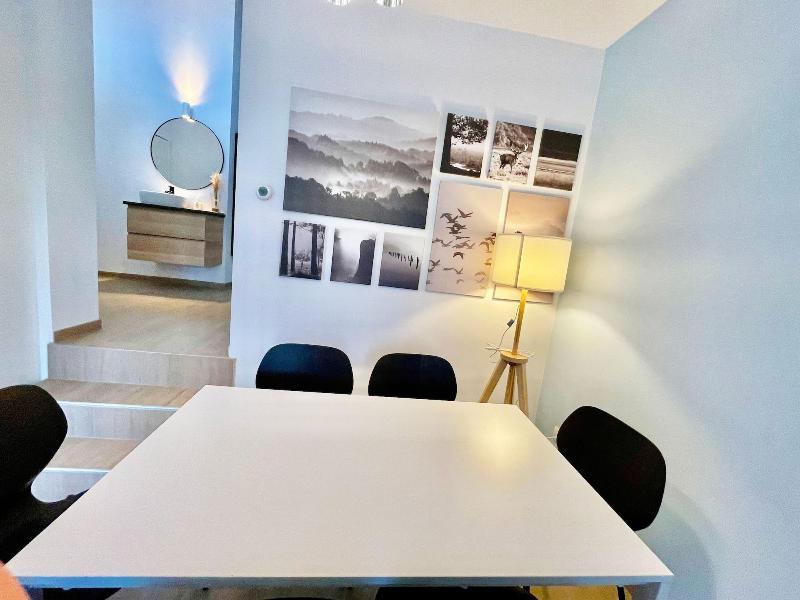 One Lux Stay Near Fashion District image