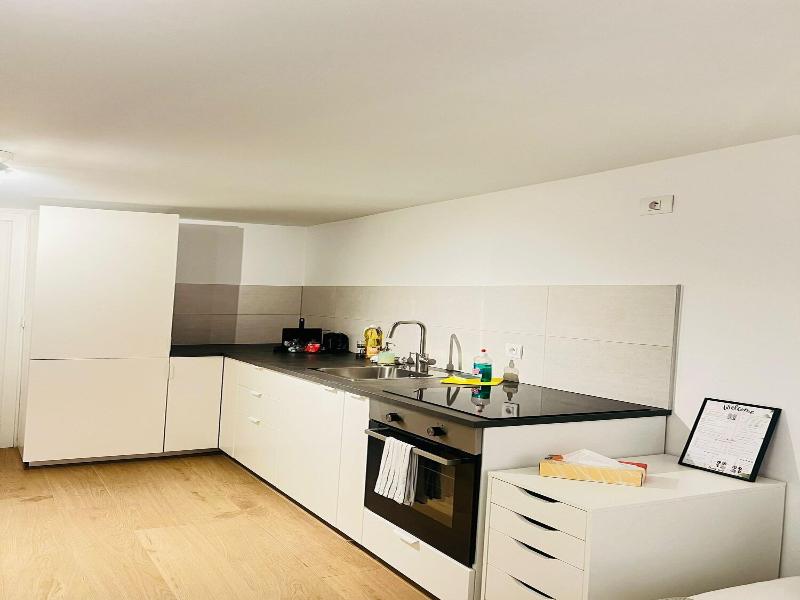 One Lux Stay Near Fashion District image