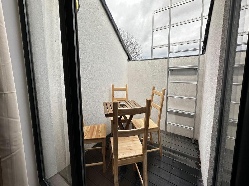 One Lux Stay Near Fashion District image