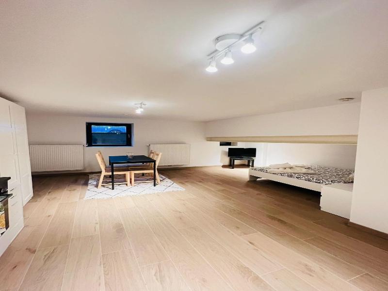 One Lux Stay Near Fashion District image