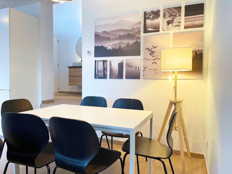 One Lux Stay Near Fashion District image