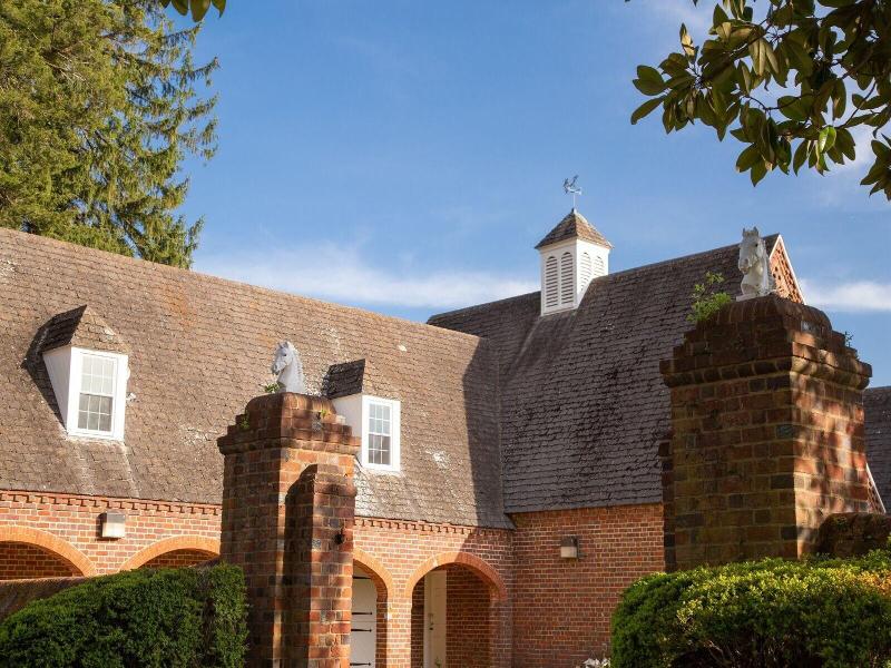 The Inn At Tacaro Estate image