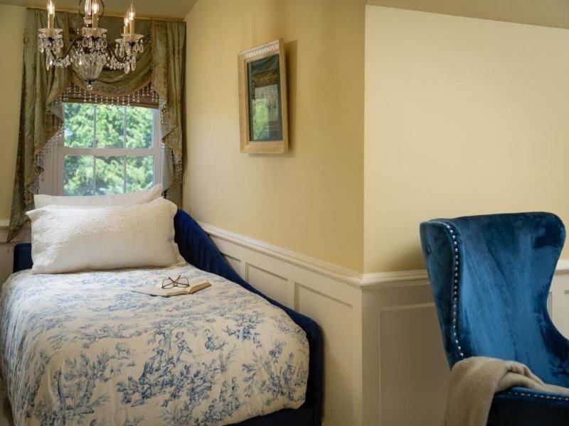 The Inn At Tacaro Estate image