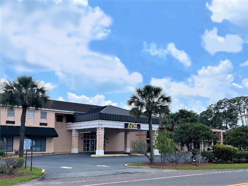 Apm Inn And Suite
