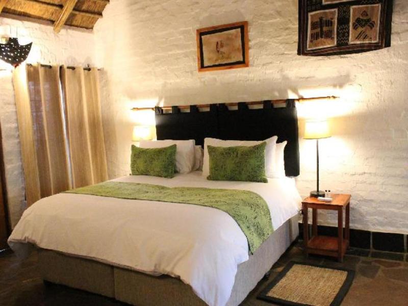 Misty Hills Country Hotel image