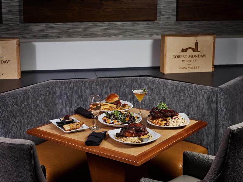 Renaissance Chicago O'Hare Suites Hotel image