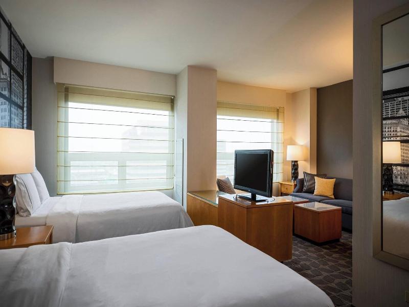 Renaissance Chicago O'Hare Suites Hotel image