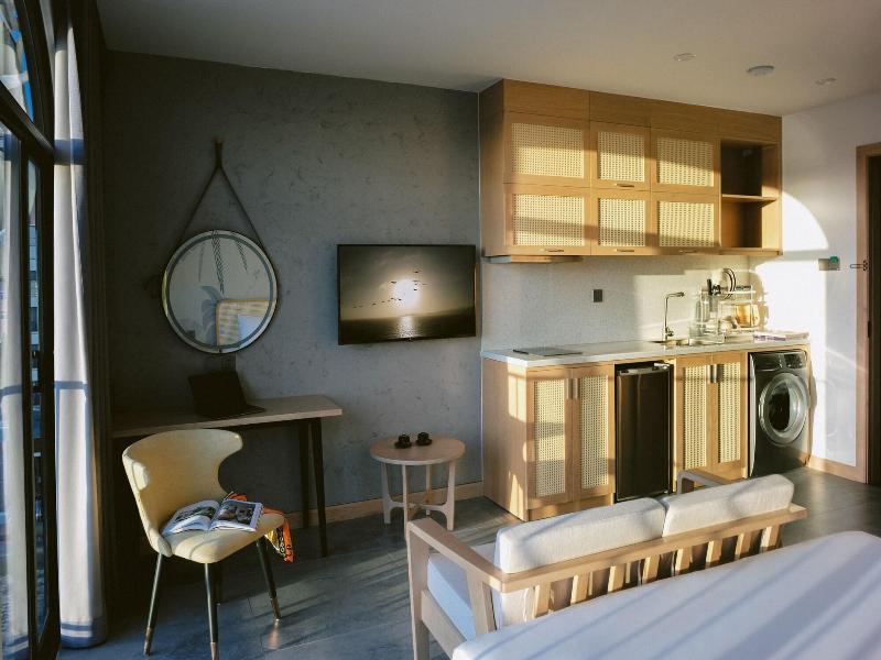 Shi House By Haviland image