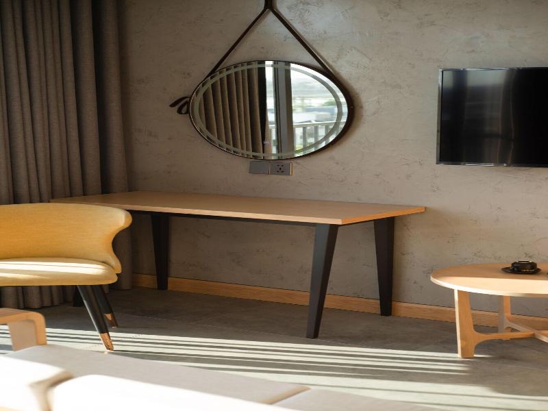 Shi House By Haviland image