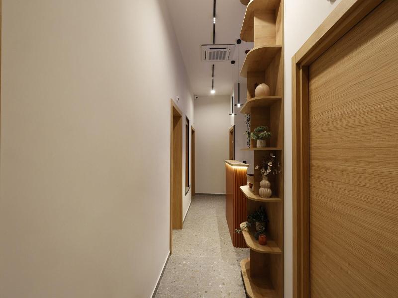 Hop Inn Rooms & Suites Belgrade image