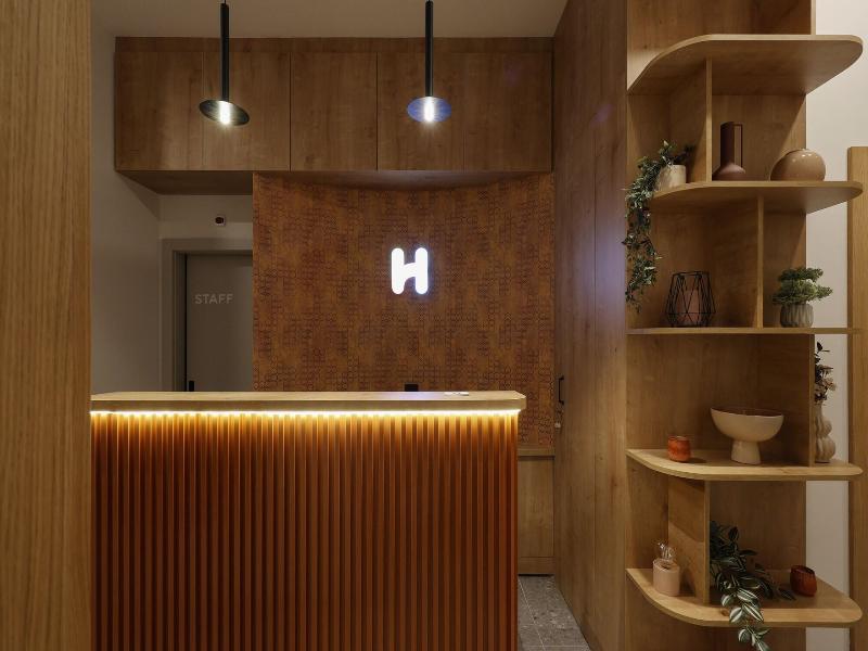 Hop Inn Rooms & Suites Belgrade image