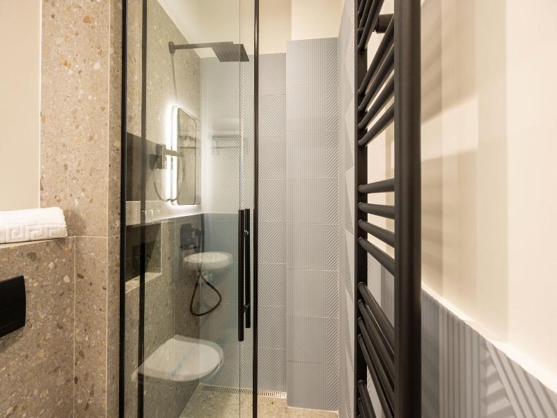 Hop Inn Rooms & Suites Belgrade image