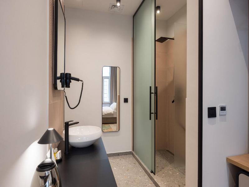 Hop Inn Rooms & Suites Belgrade image