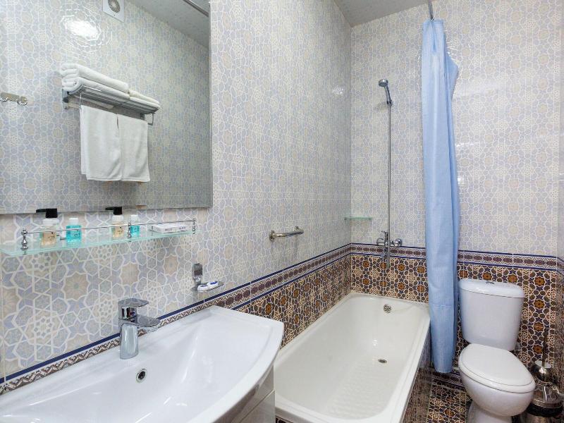 Hotel Iman image