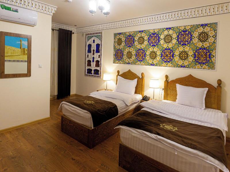 Hotel Iman image