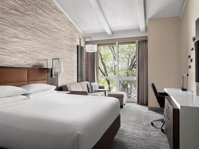 Lincolnshire Marriott Resort image