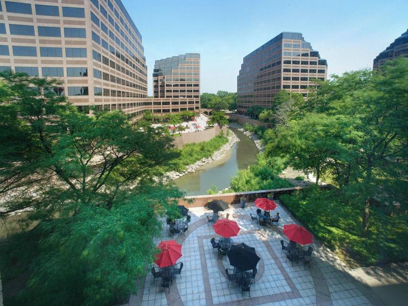 Chicago Marriott Suites O'Hare image