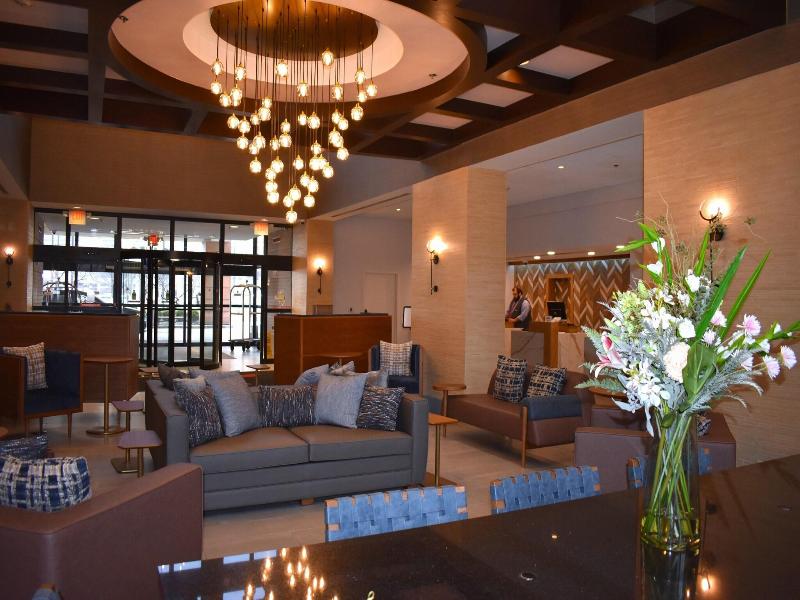 Chicago Marriott Suites O'Hare image