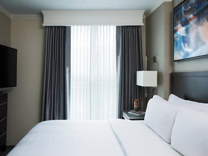Chicago Marriott Suites O'Hare image
