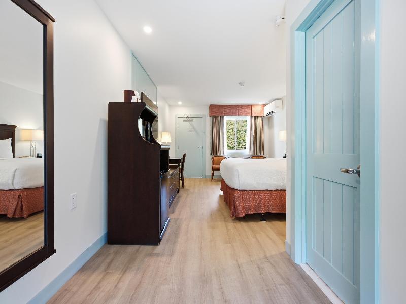 Wilder Inn South Wellfleet, Outset Collection image