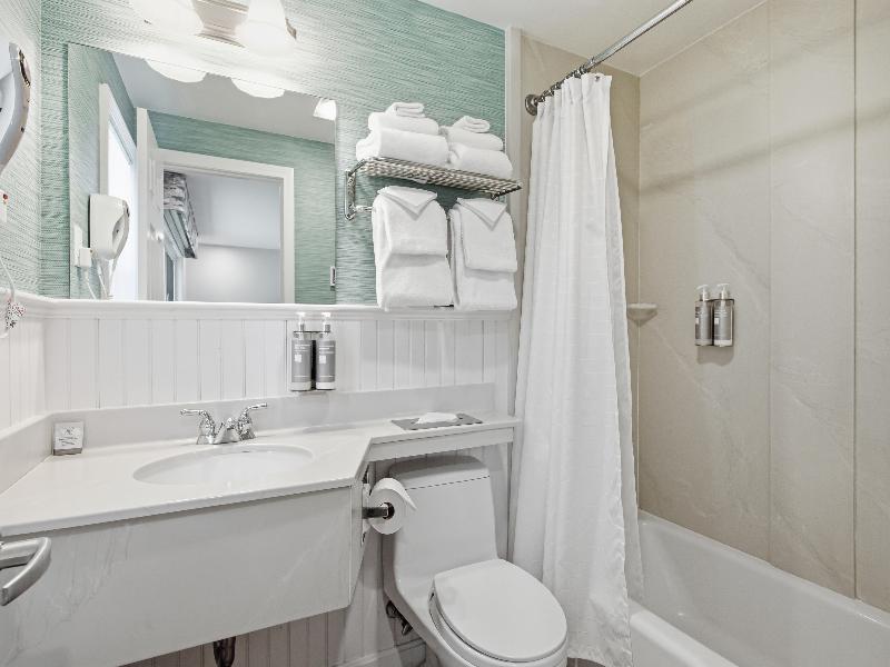 Wilder Inn South Wellfleet, Outset Collection image