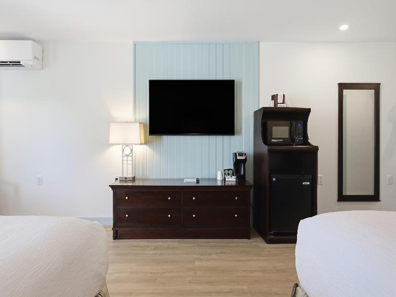 Wilder Inn South Wellfleet, Outset Collection image