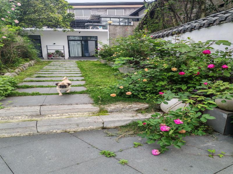Tujia Folk Houses — photo 23